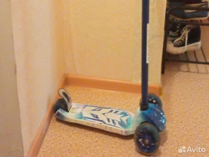 Самокат детский трехколесный