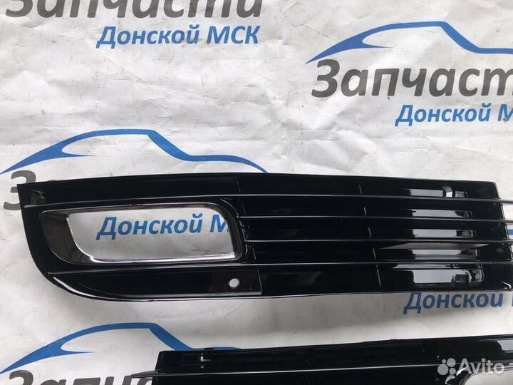 Боковая вставка под птф audi a8 d3 2008 - 2010