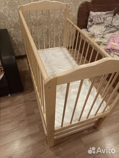 Детская кроватка