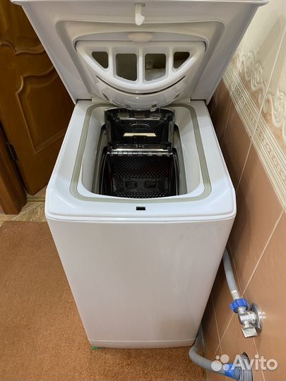 Стиральная машина с вертикальной загрузкой