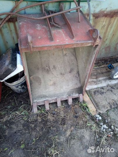 Ковш на трактор