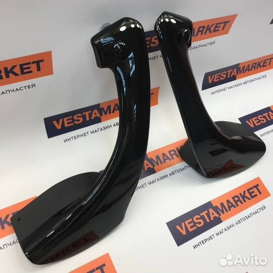 Ручки задних дверей на Largus Cross