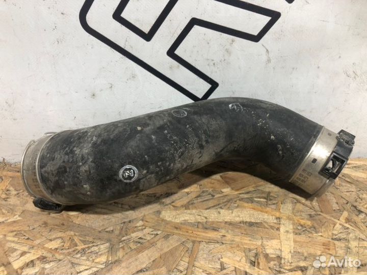 Патрубок интеркулера правый Mercedes-Benz