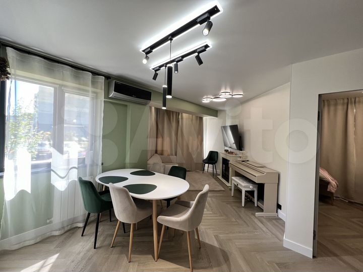 3-к. квартира, 96 м², 1/9 эт.