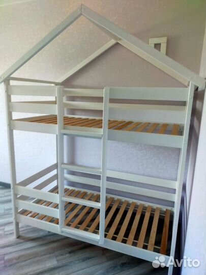 Детская двухъярусная кровать Домик