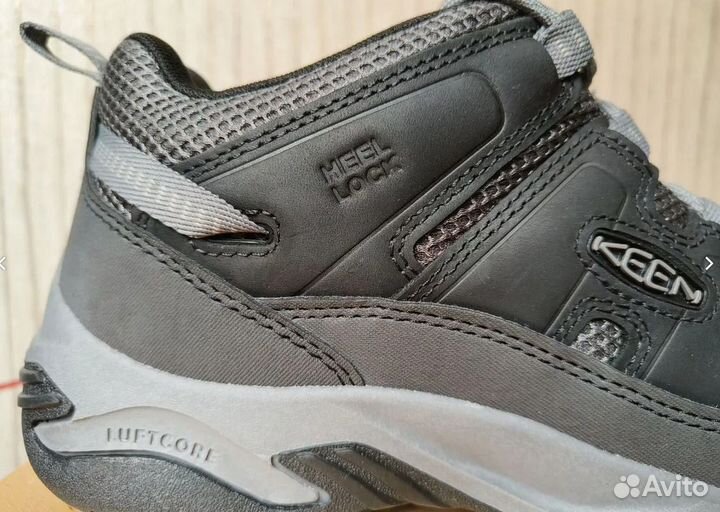 Ботинки Keen Circadia Vent, размер 9,5 US