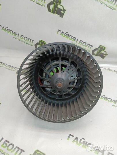 Мотор печки Ford Focus хэтчбек 5дв iqdb 2012