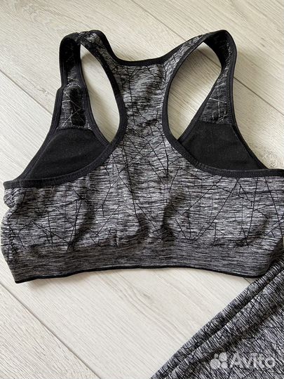 Комтюм для спорта