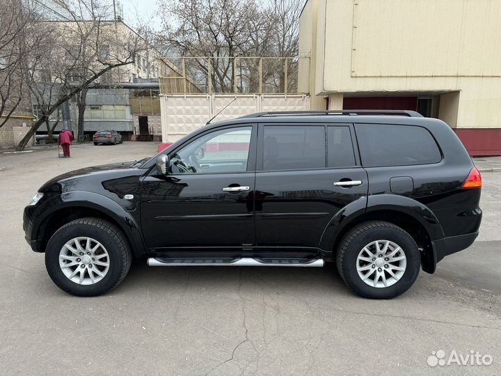 Mitsubishi Pajero Sport 2.5 AT, 2011, 286 000 км