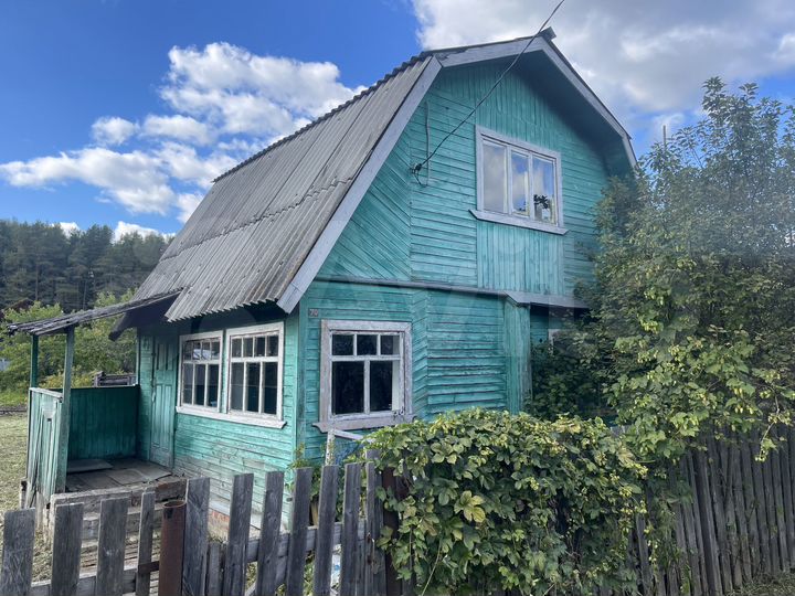 Дом 50 м² на участке 5 сот.