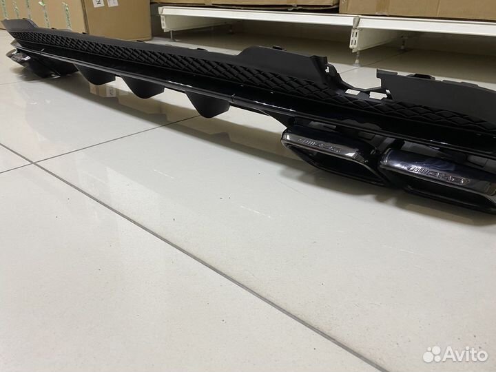 Диффузор на Mercedes w212 рест под 6.3 AMG