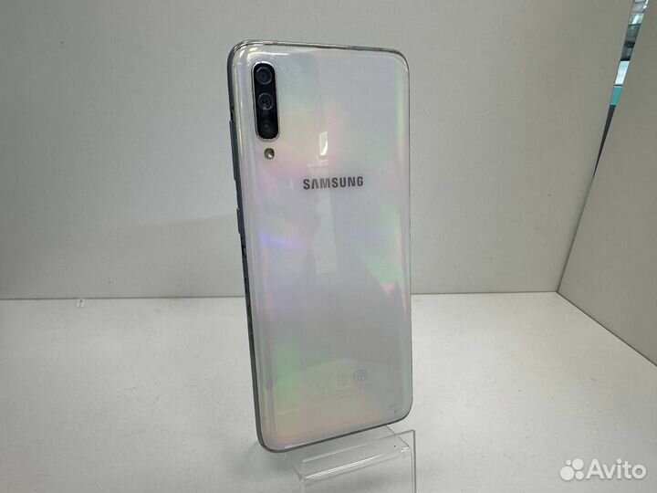 Samsung Galaxy A70, 6/128 ГБ