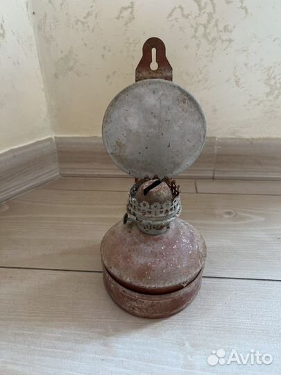 Керосиновая лампа старинная