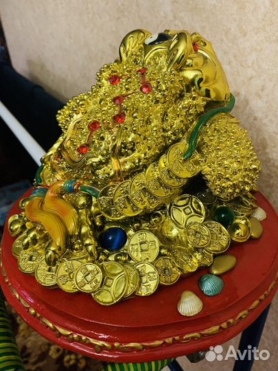 Статуэтка лягушка