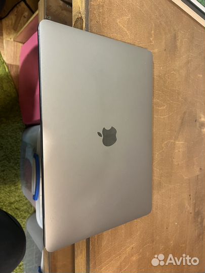 Apple MacBook Pro i7 16gb 512gb