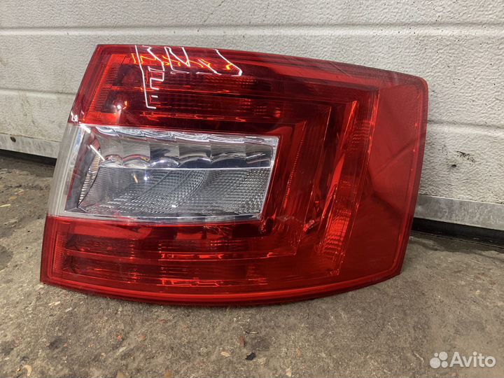 Skoda Octavia A7 - Фонарь задний правый