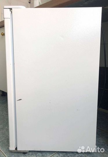 Минихолодильник с морозильной бу