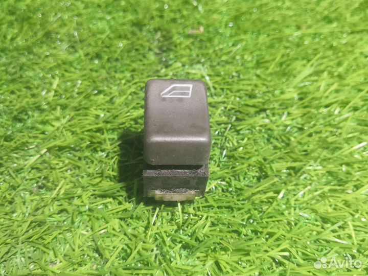 Кнопка стеклоподъемника Volvo s40 1 поколение