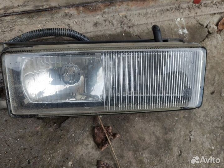 Фара на даф б/у