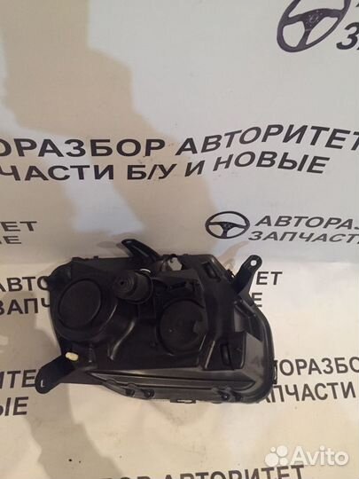 Фара передняя лева Renault Duster 2010-2020
