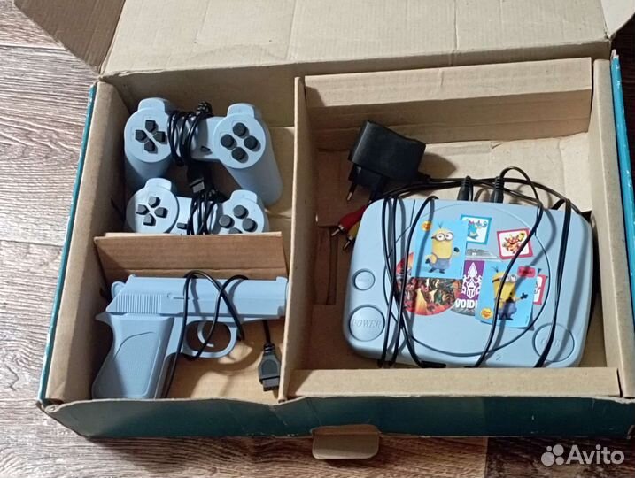 Игровая приставка