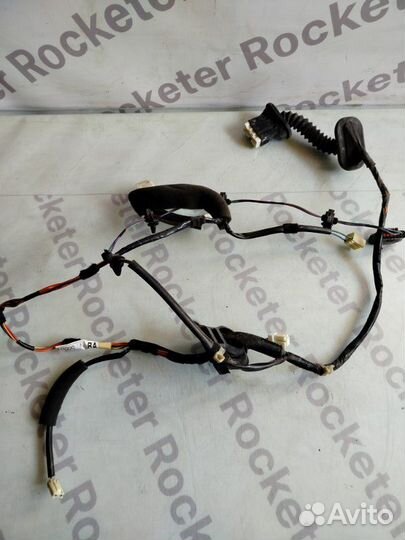 Проводка двери задняя правая Nissan Fuga 2006
