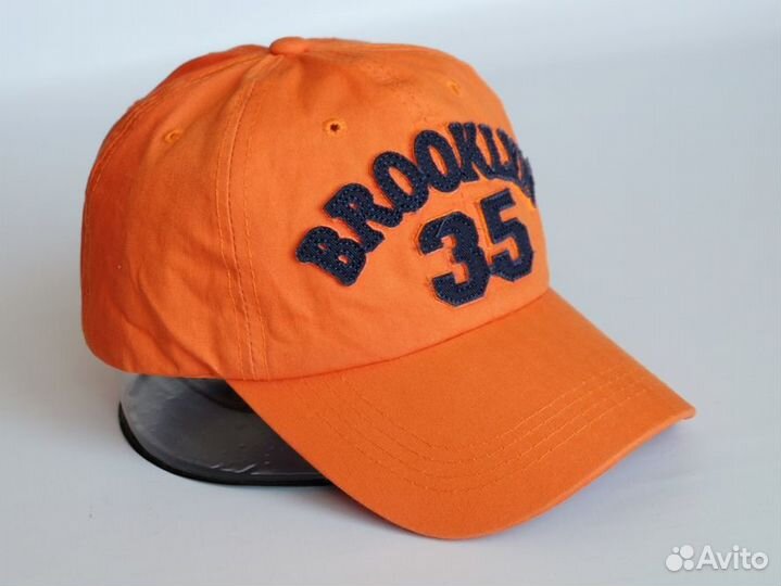 Классическая бейсболка 