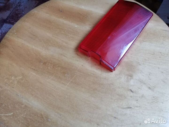 Стекло заднего фонаря на ваз