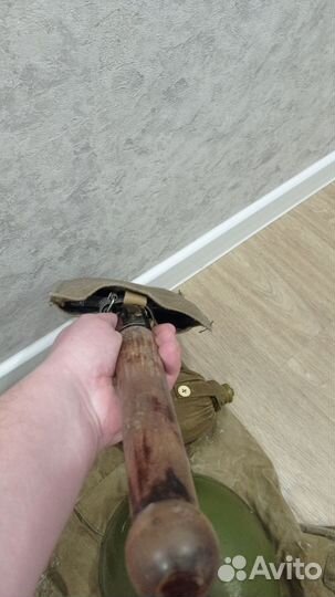 Каска, вещ. мешок, лопатка, фляжка