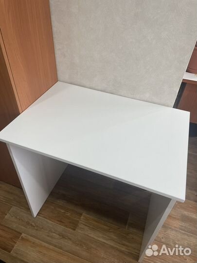 Письменный стол