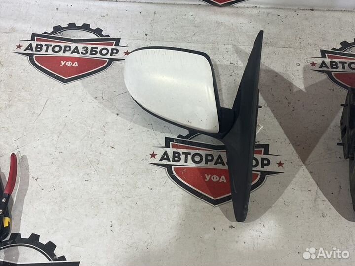 Зеркало правое Mazda 3 BL 09-13