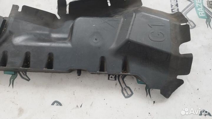 Воздуховод радиатора левый Peugeot 308 2007-2015