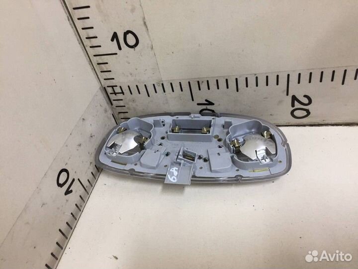 Плафон внутреннего освещения Ford Explorer