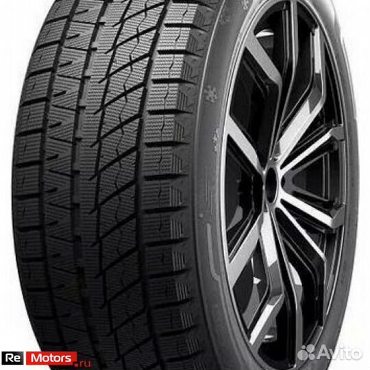 Sailun Ice Blazer Arctic SUV 215/65 R17 99T