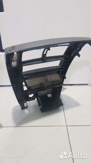 Центральная консоль Hyundai Tucson 1 с пепельницей