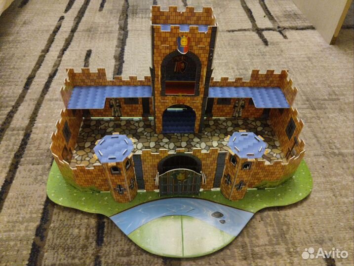 Игровой набор Стикбот Замок и 7 Стикбот человечков