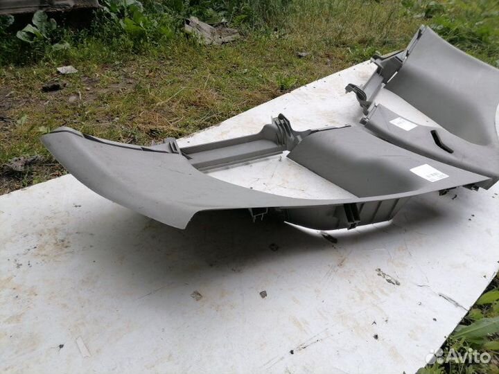 Обшивка багажника верх Suzuki Grand Vitara 3 J20A