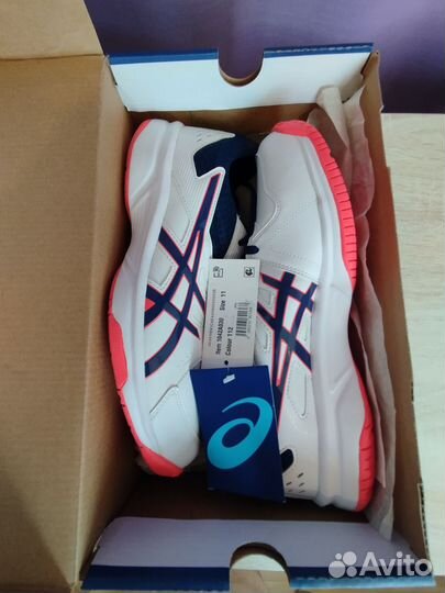 Новые Asics р.43 (27,5 см)