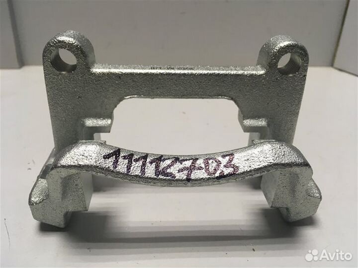 Скоба суппорта заднего Volkswagen Transporter T4