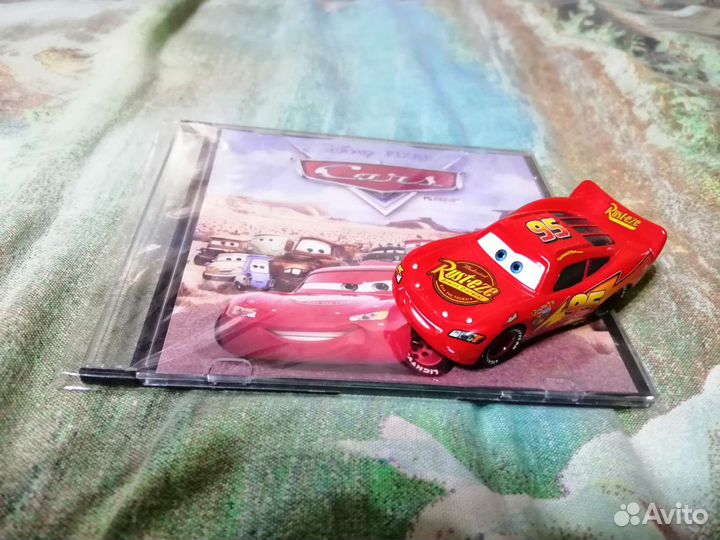 Металлическая моделька молния маквин + DVD диск