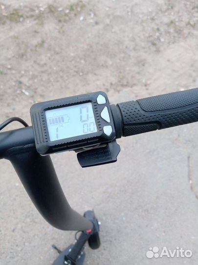 Самокат взрослый электрический бу