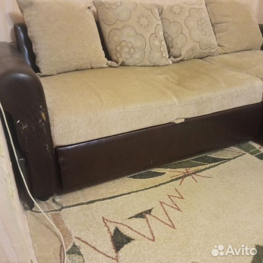 Угловой диван