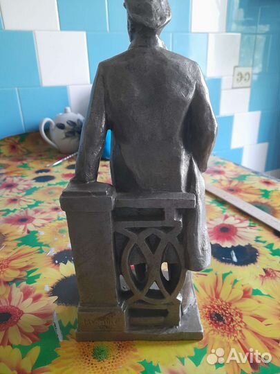 Статуэтка Ленин у забора. Силумин