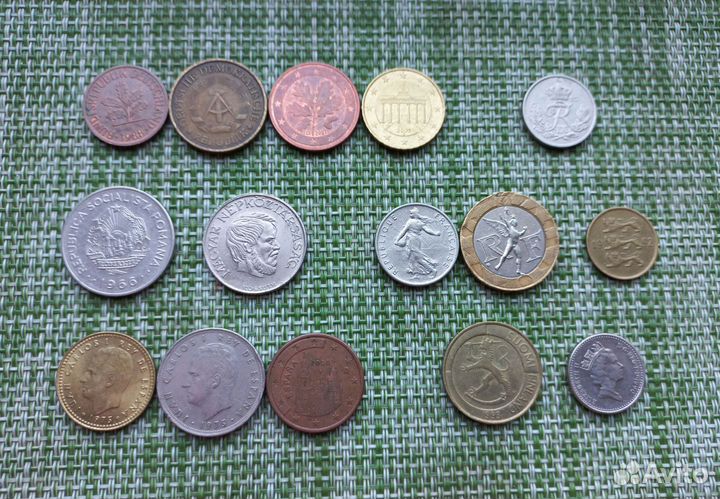 Монеты мира по 25р. Плюс обмен