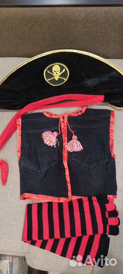 Маскарадный костюм пират