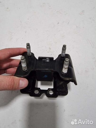 Lexus GS300 IS250 подушка АКПП