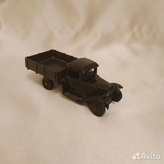 Модель грузовика СССР газ аа