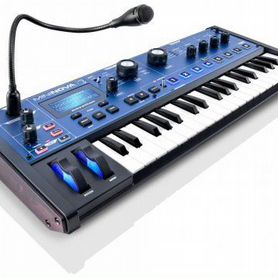 Клавишный инструмент Novation MiniNova