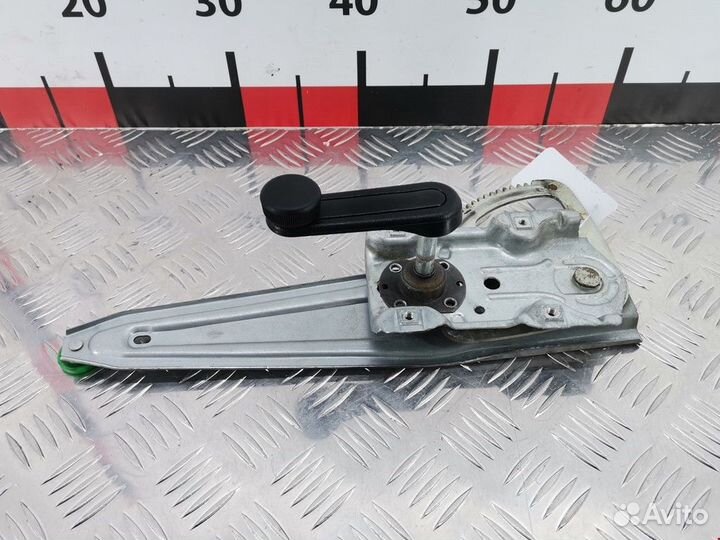 Стеклоподъемник Toyota Avensis 3 (T270) 2010