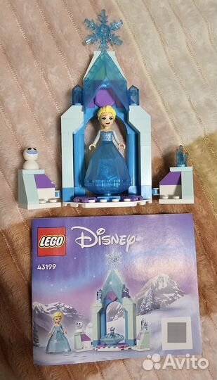 Конструктор lego Disney 43199 Двор замка Эльзы